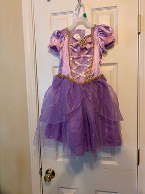 Girl’s 👧🏻 Disney Princess 👑 Rapunzel Costume Dress 👗 Sz S (4/6)